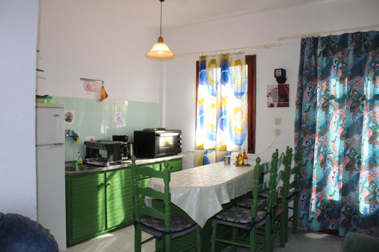 Nikos Seaside Apartments Litheres Exterior foto