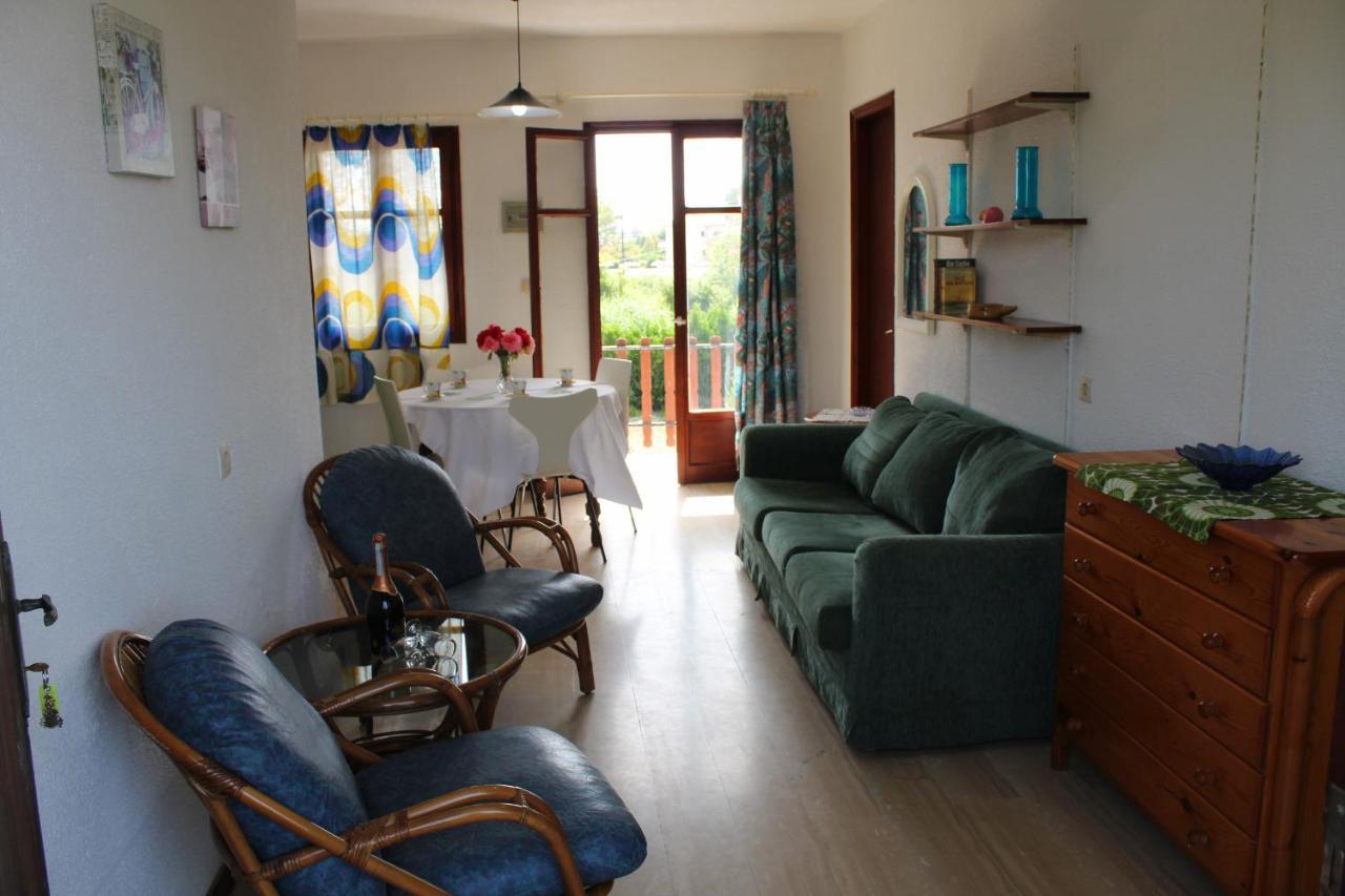 Nikos Seaside Apartments Litheres Exterior foto